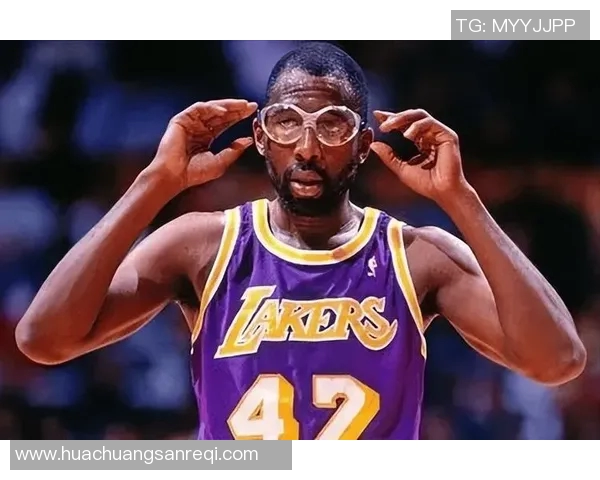 詹姆斯沃西：从篮球场到商业巨头的成功之路与人生启示