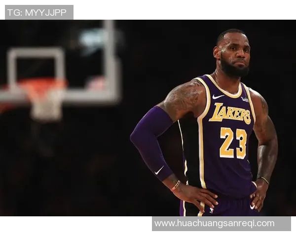 詹姆斯：篮球之王的传奇旅程与无尽荣耀的背后故事