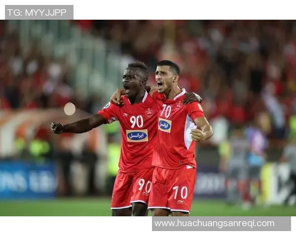 波斯波利斯与鹿角的激烈对决揭示足球战术的巅峰对抗 波斯波利斯与鹿角的激烈对决揭示足球战术的巅峰对抗